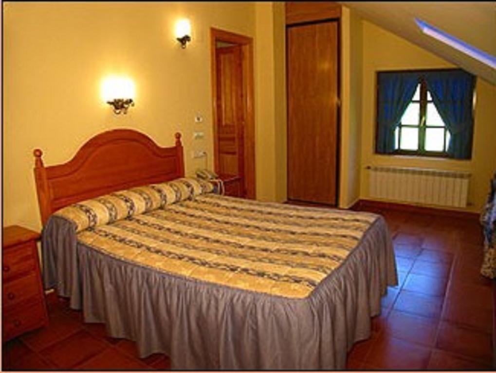 Hospedería El Cantio Orena Quarto foto